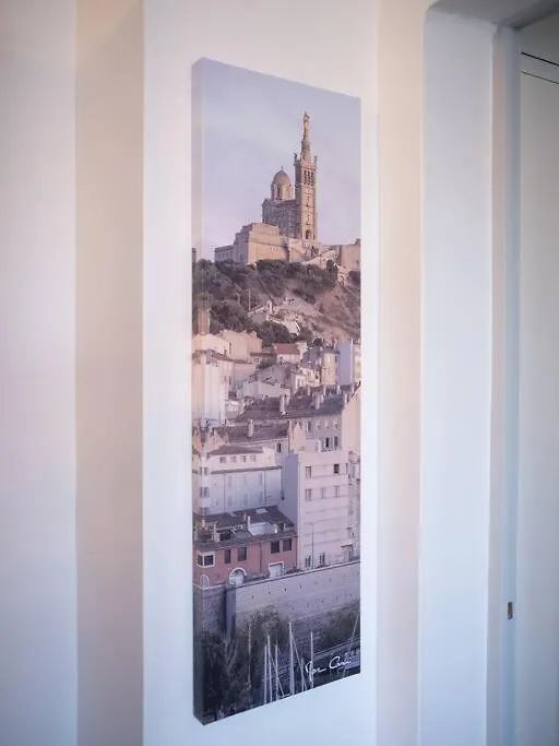 Apartment Appartement Tout Equipe Traversant 6 A 8 Couchages Marseille